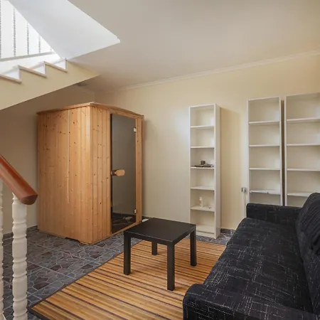New Portola House By Ymr Holiday home *
